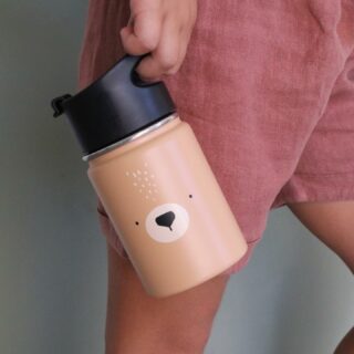 This Stainless Steel Double Wall Vacuum tumbler is great for cold or hot beverages! The cute design of this tumbler makes it stand out among others. It includes a leak-proof, lock back lid, which is ideal when you’re going to school or sporting activities! This bottle features a large opening for easy cleaning, filling and adding ice. Please note, this bottle is condensation free! It keeps liquid cold for 18 hours and keeps liquid hot for 8 hours. Whether you are heading to school or are just playing around the house, you will quickly find that this tumbler is the best choice for your little one.